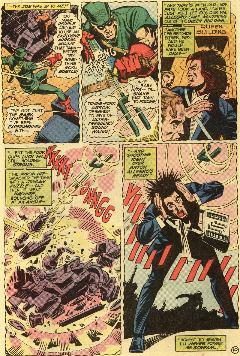 Illustration for article titled ā16 Trick Arrows That Make Green Arrow's Boxing Glove Arrow Look Cool
